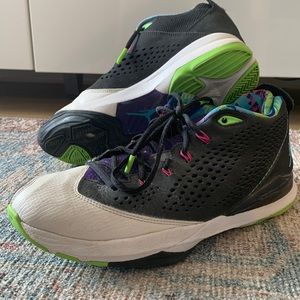 Used basketball shoes, good quality sole